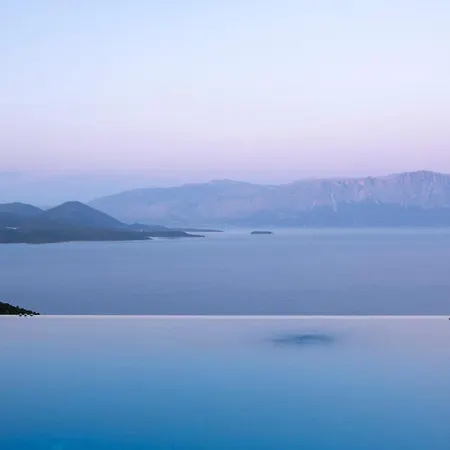 Lilaea فيلة نِكيانا